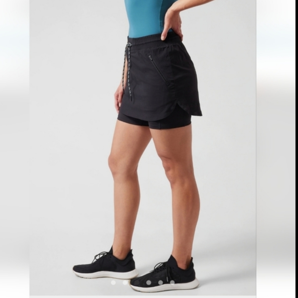 NWT Athleta Trekkie Skort Jupe-Short Sz 8